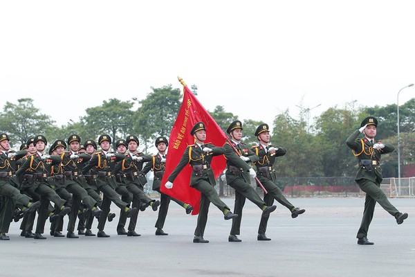 Xây dựng, chỉnh đốn Đảng trong tình hình hiện nay và những vấn đề đặt ra đối với công tác Công an -0