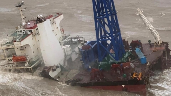 Vụ tàu Trung Quốc gãy đôi ở Biển Đông: Tìm thấy 12 thi thể