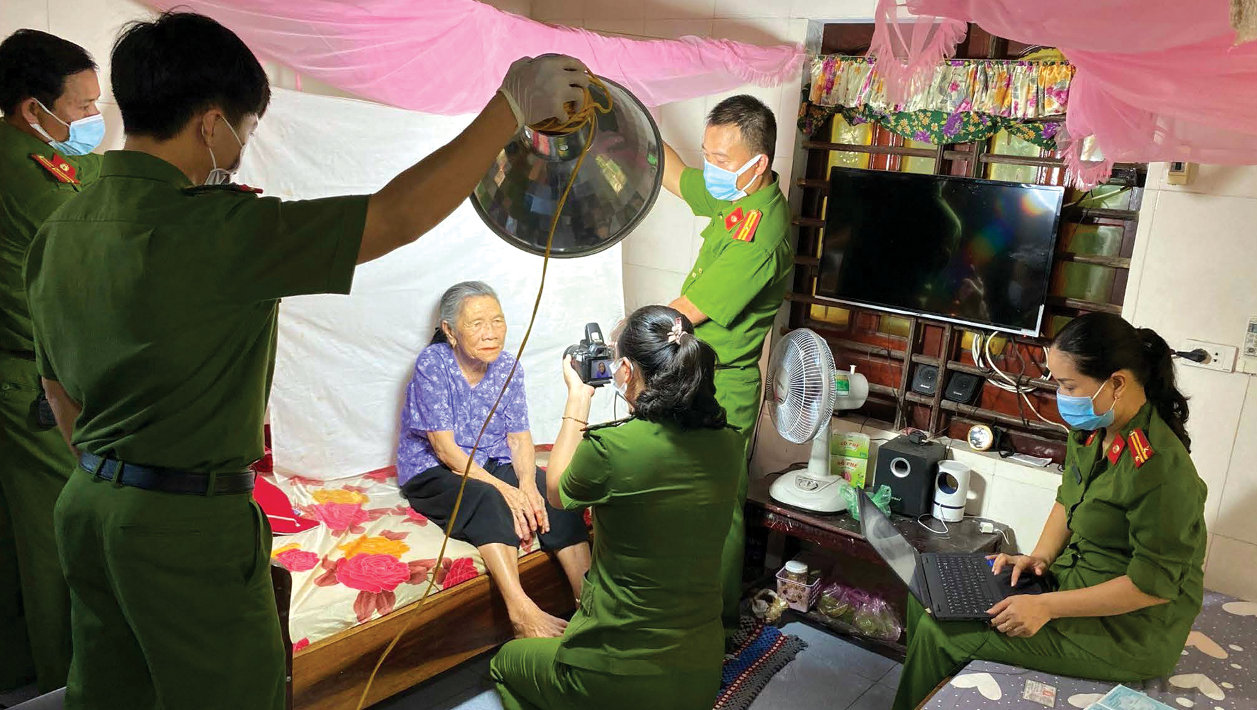 Bảo vệ cuộc sống bình yên - Sứ mệnh của những chiến sĩ Công an -0