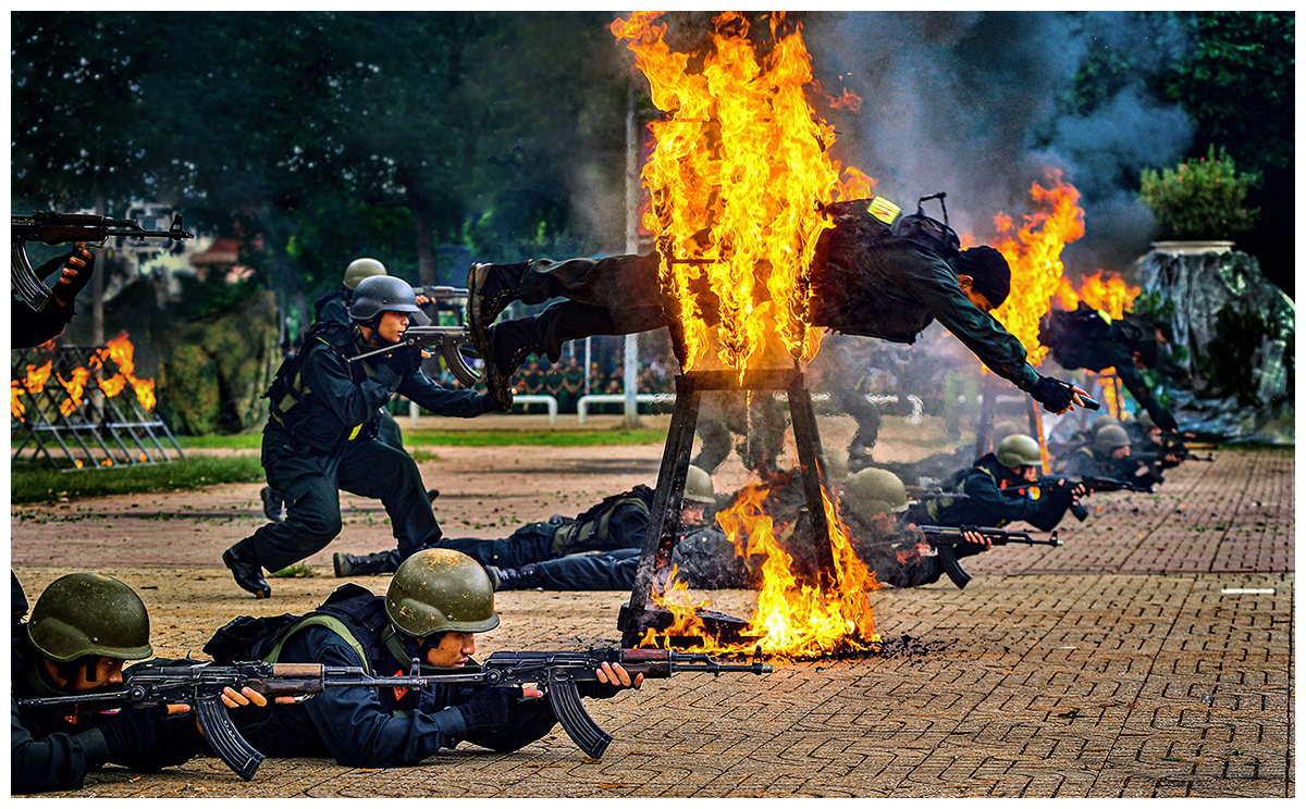 Bảo vệ cuộc sống bình yên - Sứ mệnh của những chiến sĩ Công an -0