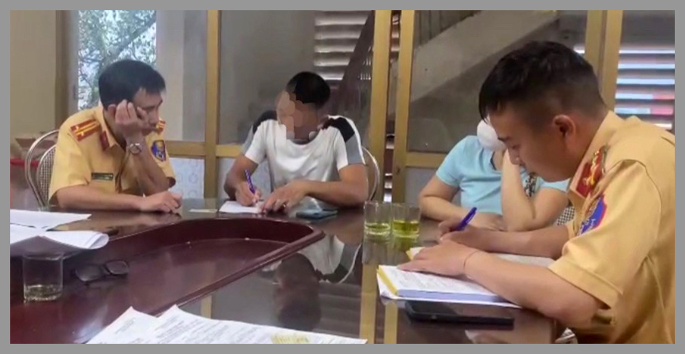 Gian nan “lật tẩy” xe che, dán, đổi biển số -0