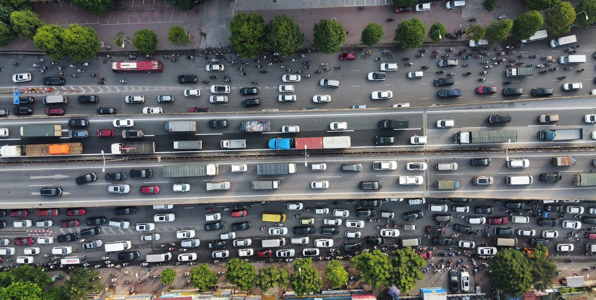 Gian nan “lật tẩy” xe che, dán, đổi biển số -0