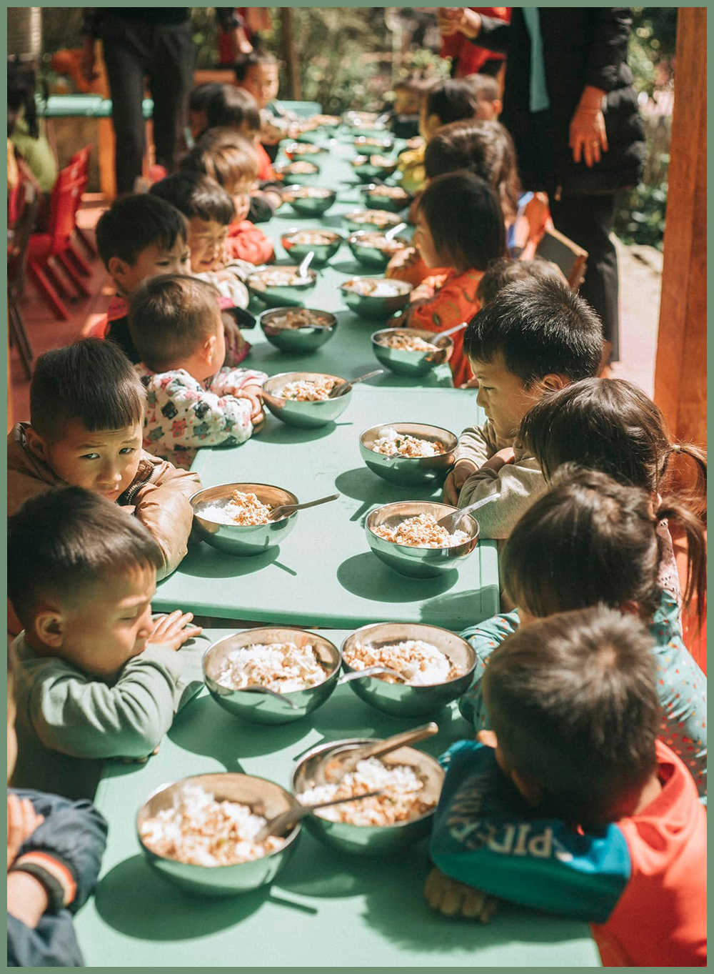 “Nuôi em Mộc Châu” và hành trình truyền cảm hứng của một Đoàn viên, Đảng viên CAND -0