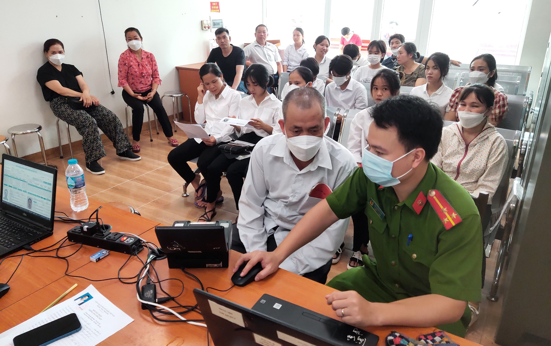 Xây dựng trung tâm dữ liệu quốc gia, lấy người dân là chủ thể phục vụ -0