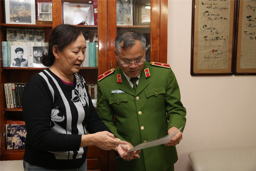 Thứ trưởng Nguyễn Văn Long thăm hỏi, chúc Tết gia đình các đồng chí cố lãnh đạo Bộ Công an qua các thời kỳ -4