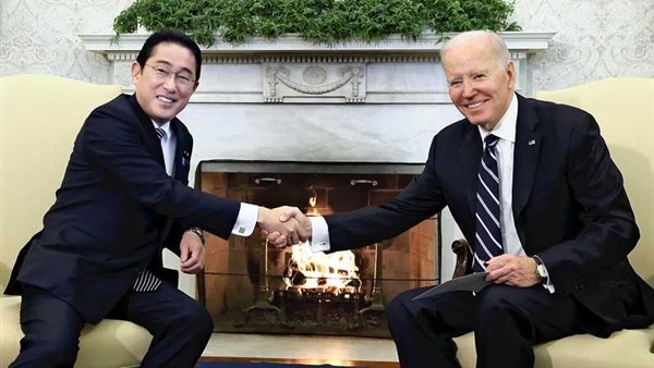 日本の首相の訪問は多くの成果を「受け取った」