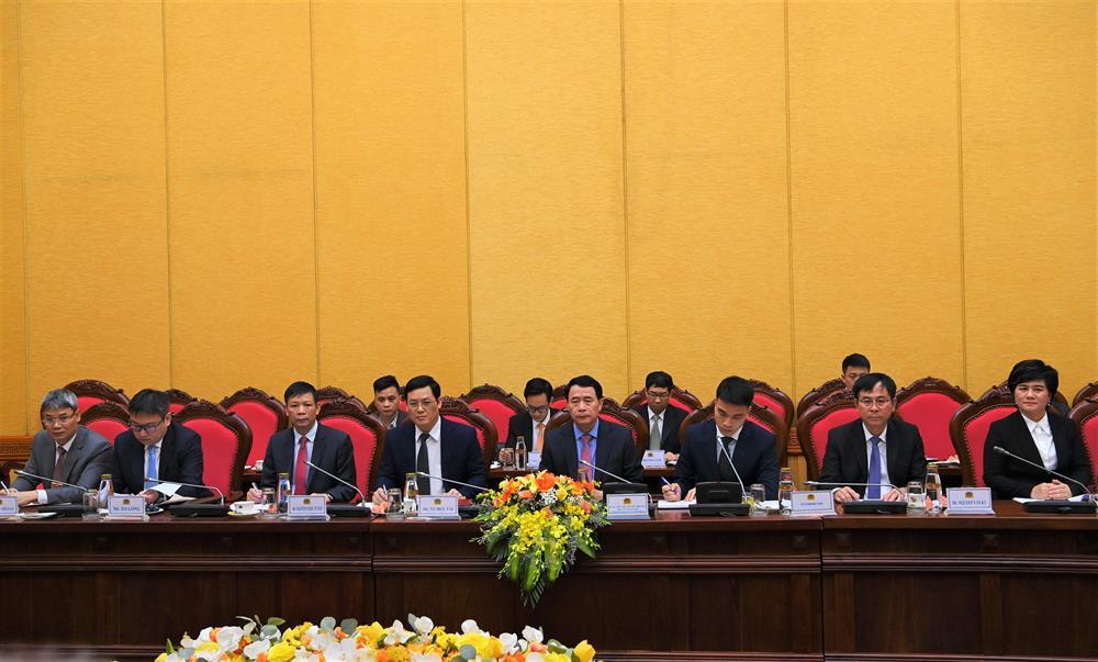 Deputy Minister Le Quoc Hung receives EU official - 0