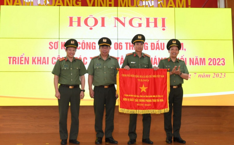 Quang Ninh Police Department reviews results of implementing tasks - 0