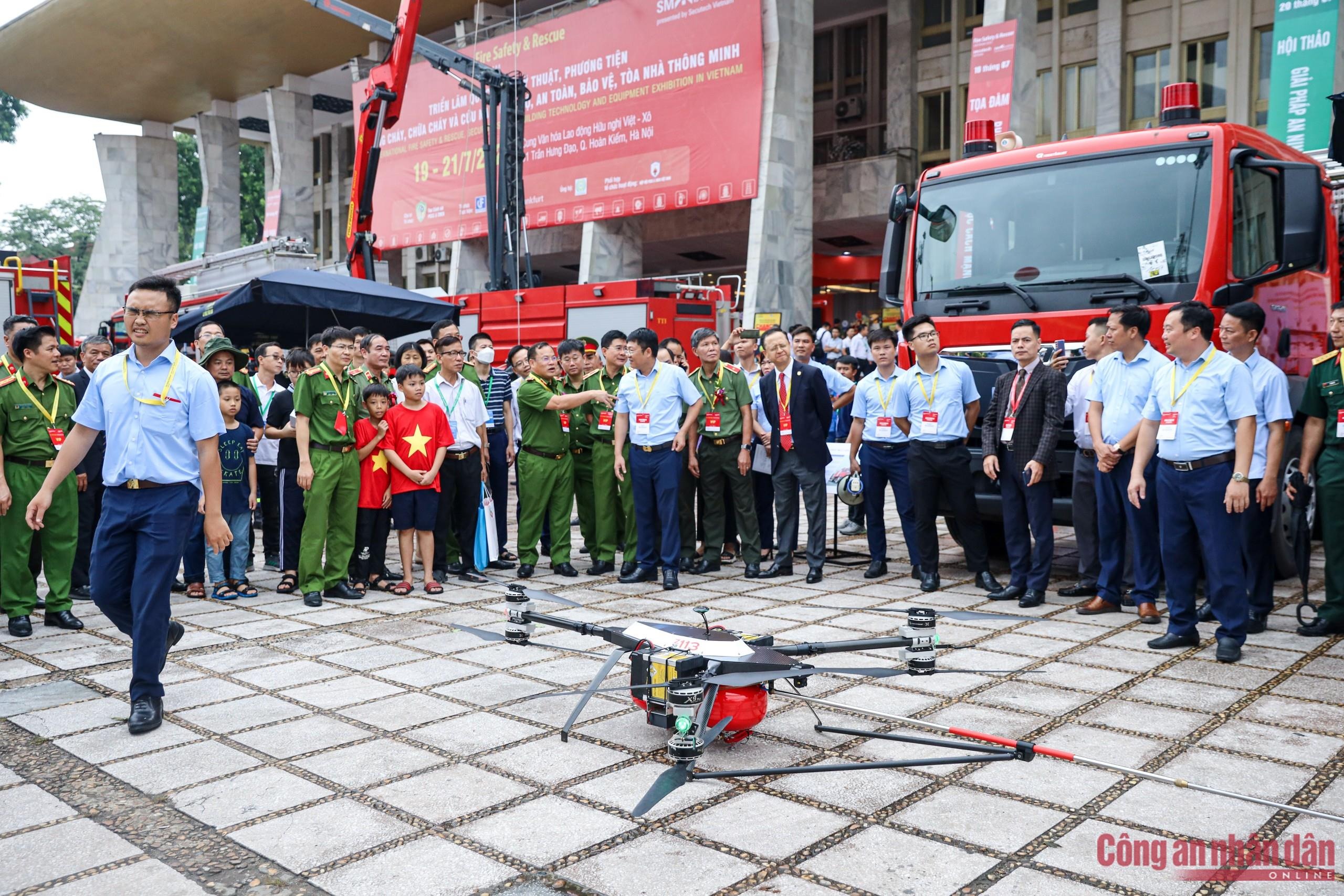 Int’l exhibition on fire equipment and solutions wraps up - 0