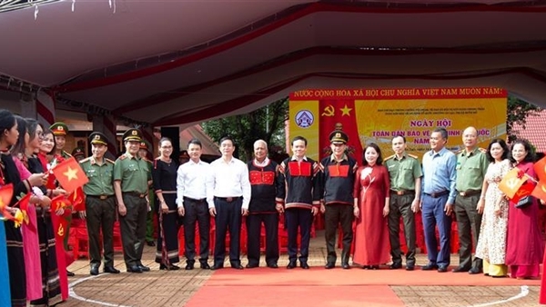 Deputy Prime Minister Tran Luu Quang Attends “All People Protect ...