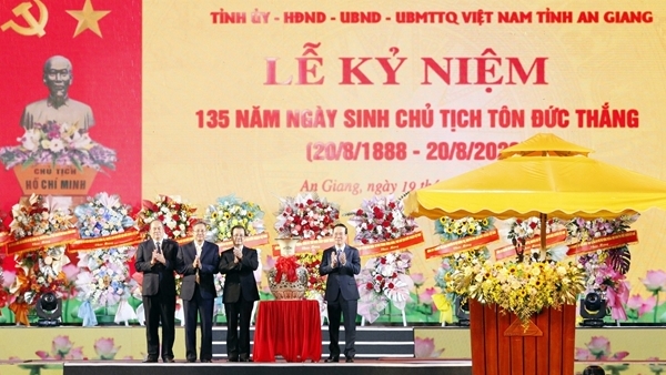 Long trọng tổ chức Lễ kỷ niệm 135 năm Ngày sinh Chủ tịch Tôn Đức Thắng ...