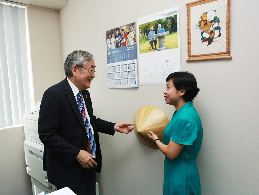 GS.TS Furuta Motoo: “Tài sản quý giá nhất của tôi là những người bạn Việt Nam” -0