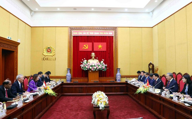 Minister To Lam hosts Singaporean Senior Minister Teo Chee Hean  - 2