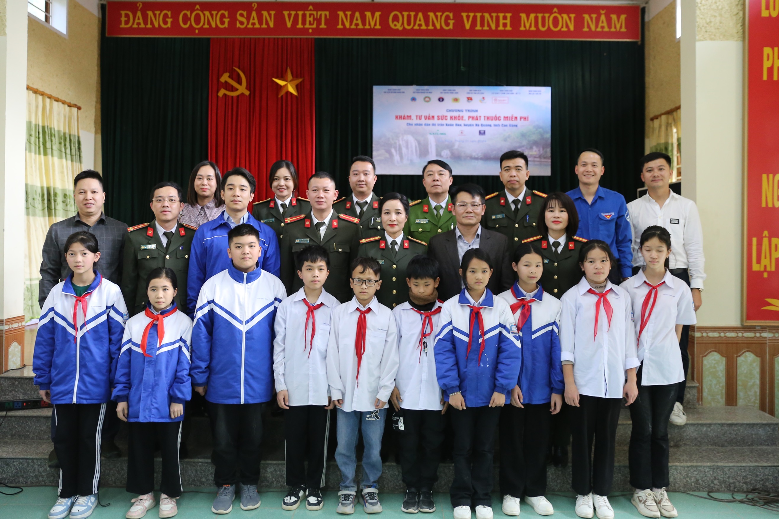 Sắc xuân biên giới tại miền quê cách mạng Cao Bằng - 0