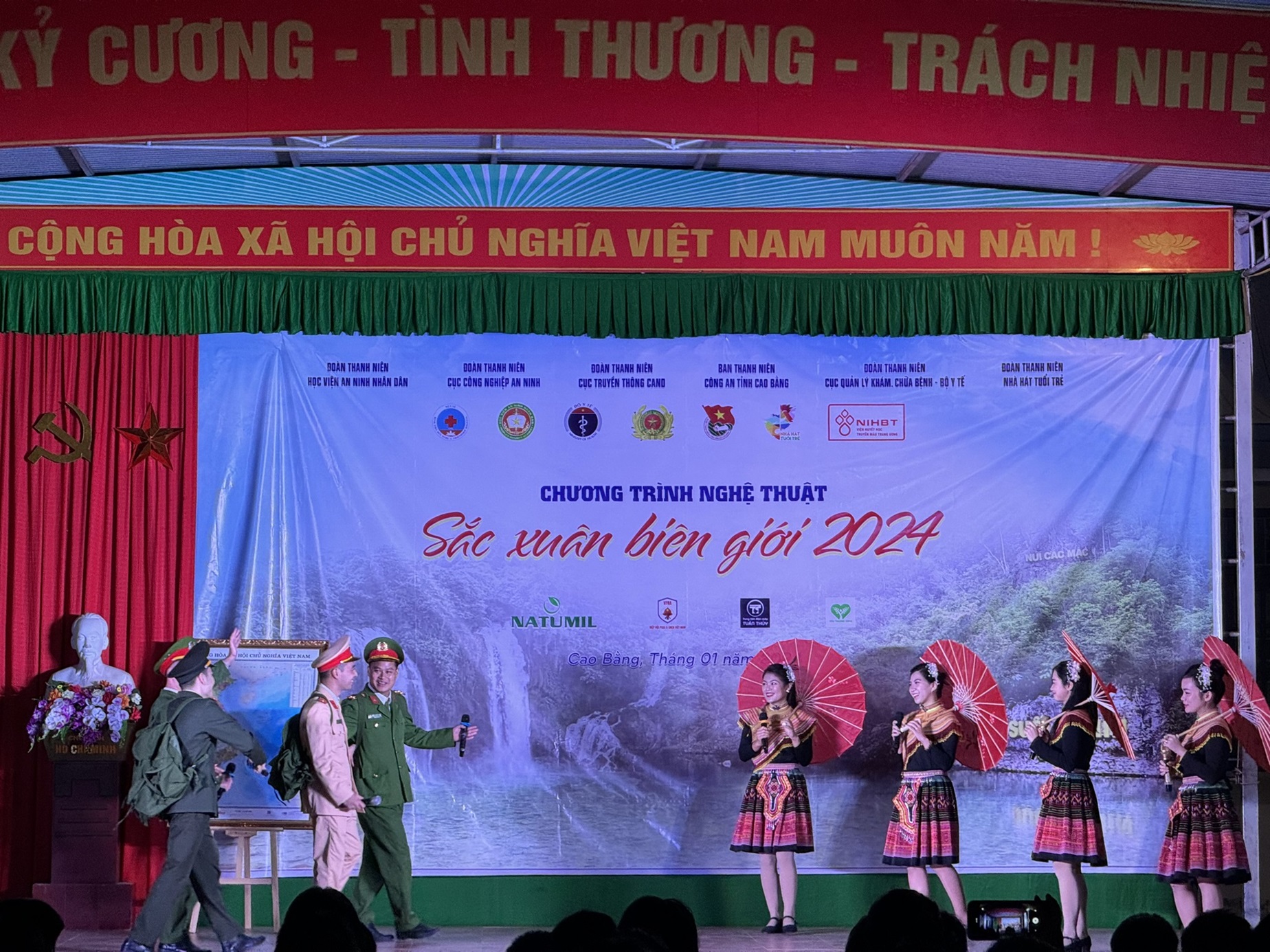 Sắc xuân biên giới tại miền quê cách mạng Cao Bằng - 1