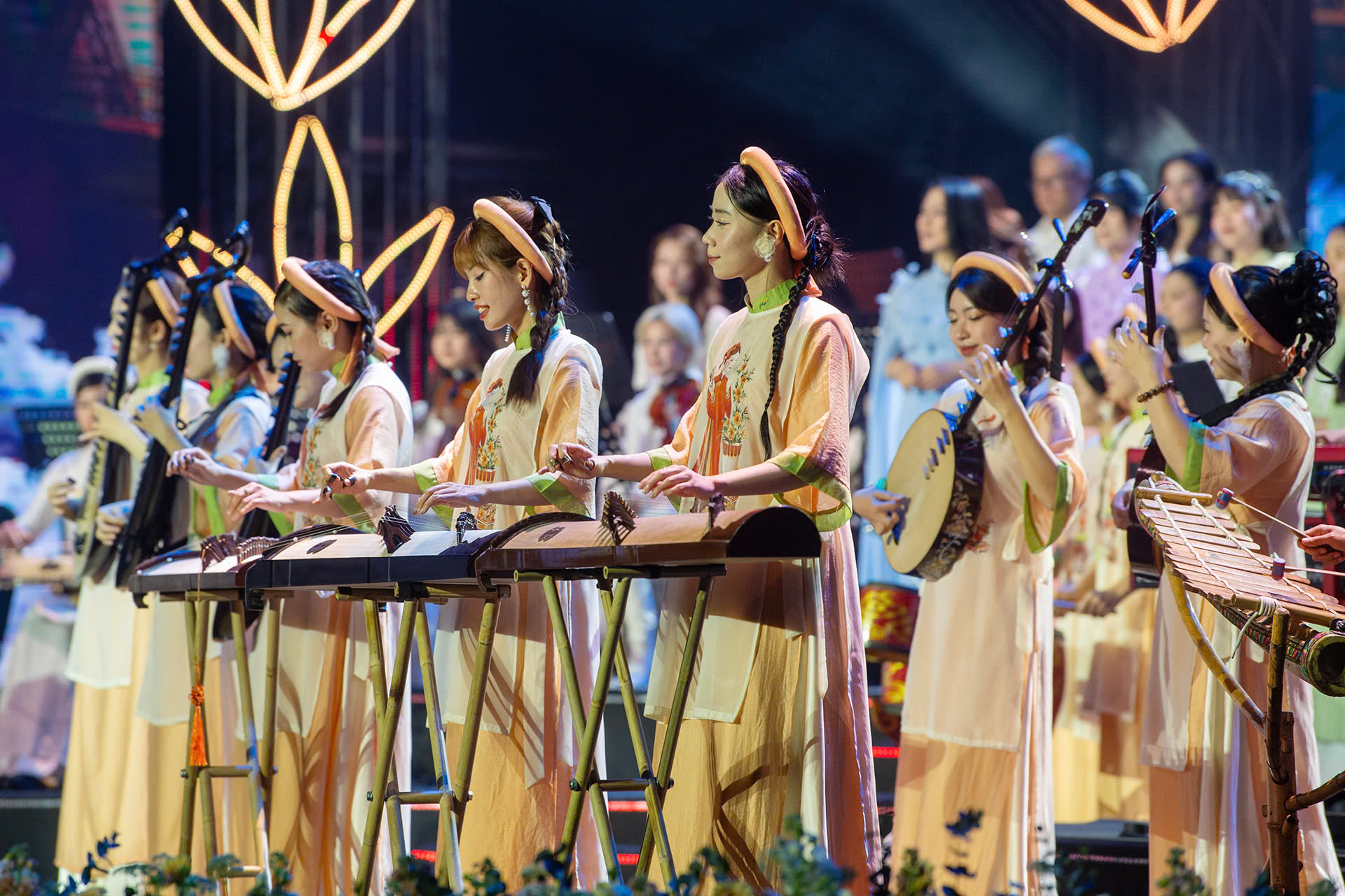 Người Việt Nam ở nước ngoài là bộ phận máu thịt không thể tách rời của dân tộc - 0