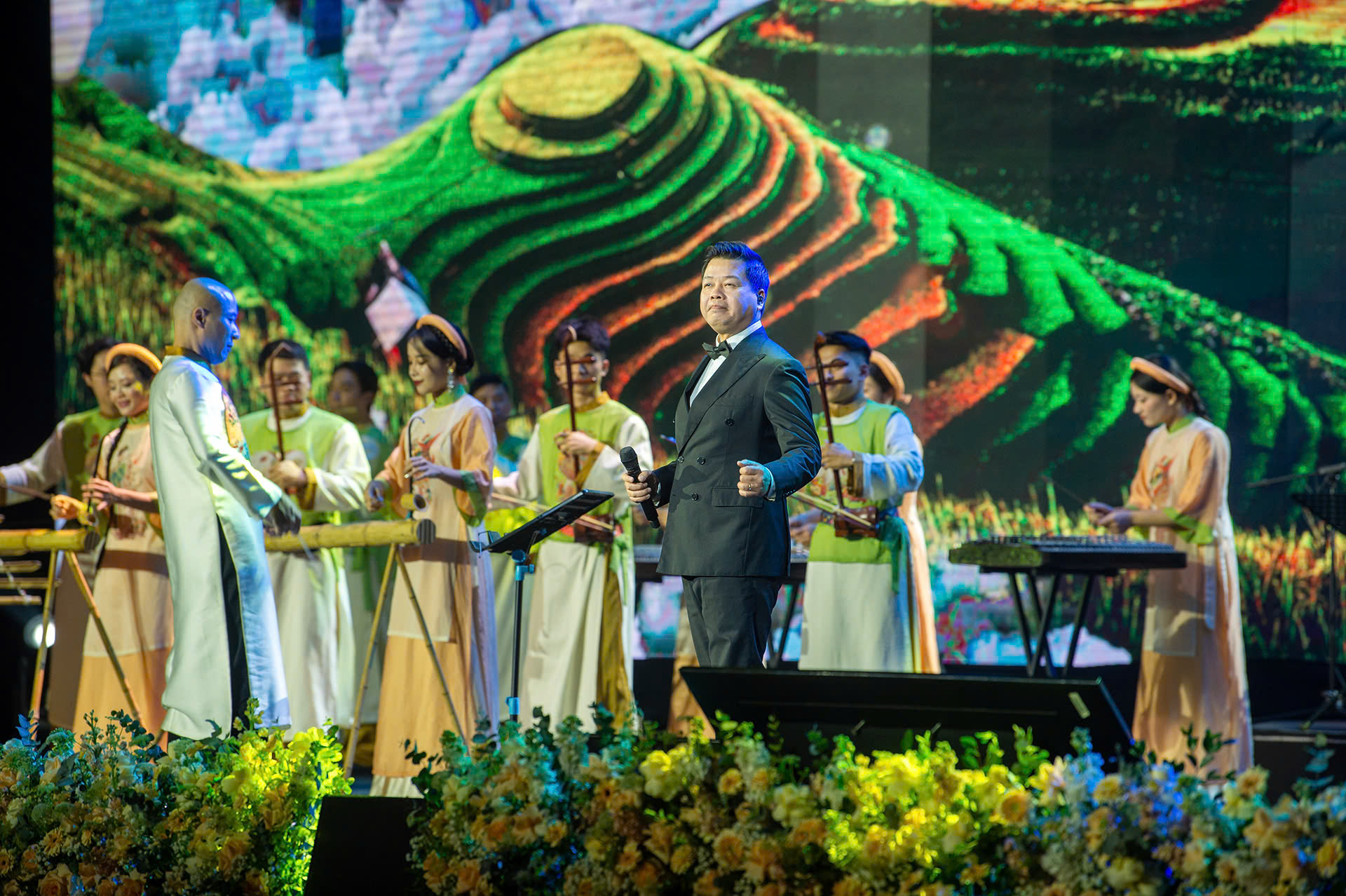 Người Việt Nam ở nước ngoài là bộ phận máu thịt không thể tách rời của dân tộc - 1