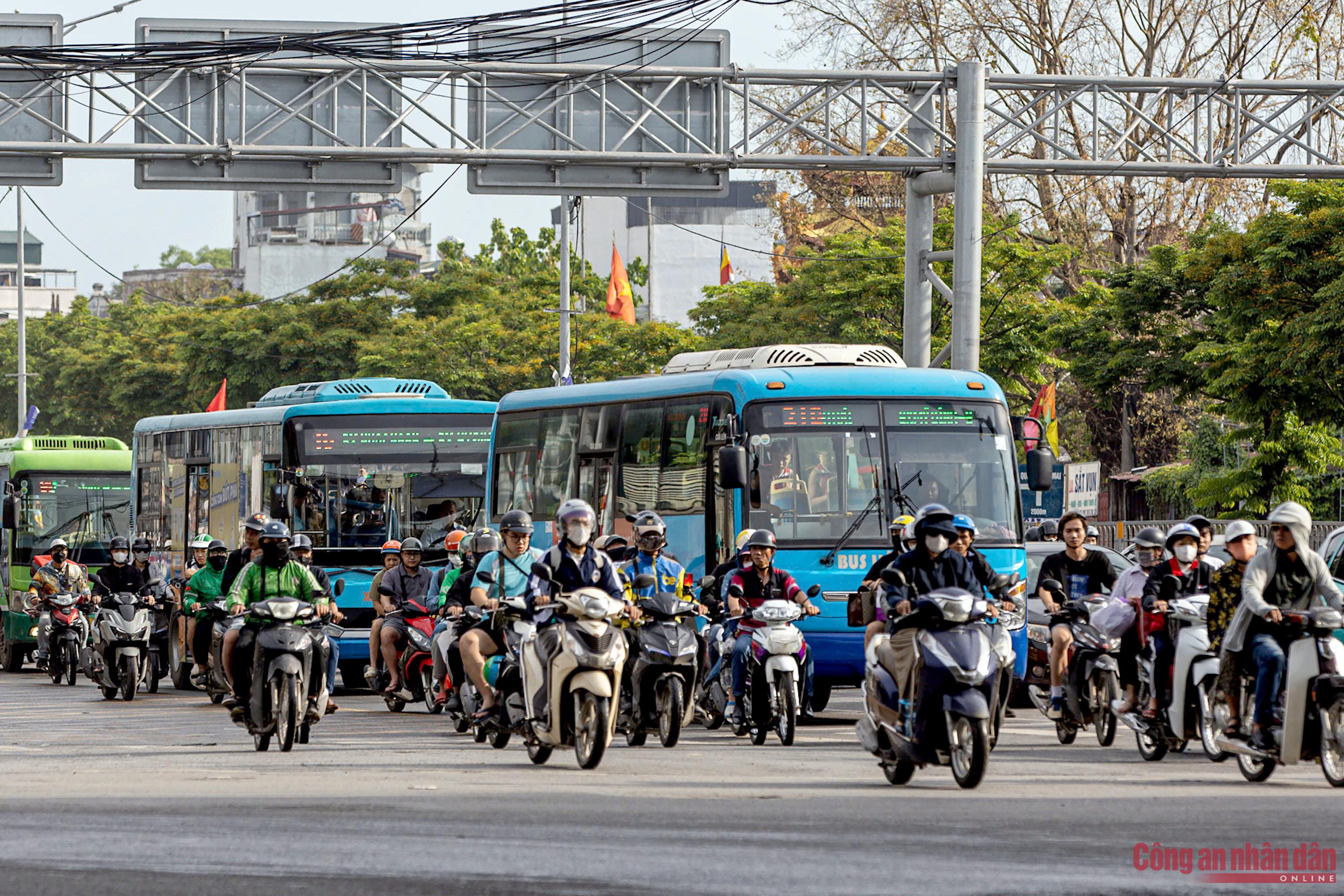 CSGT ứng trực điều tiết, cửa ngõ phía Nam thông thoáng ngày cuối nghỉ lễ -6