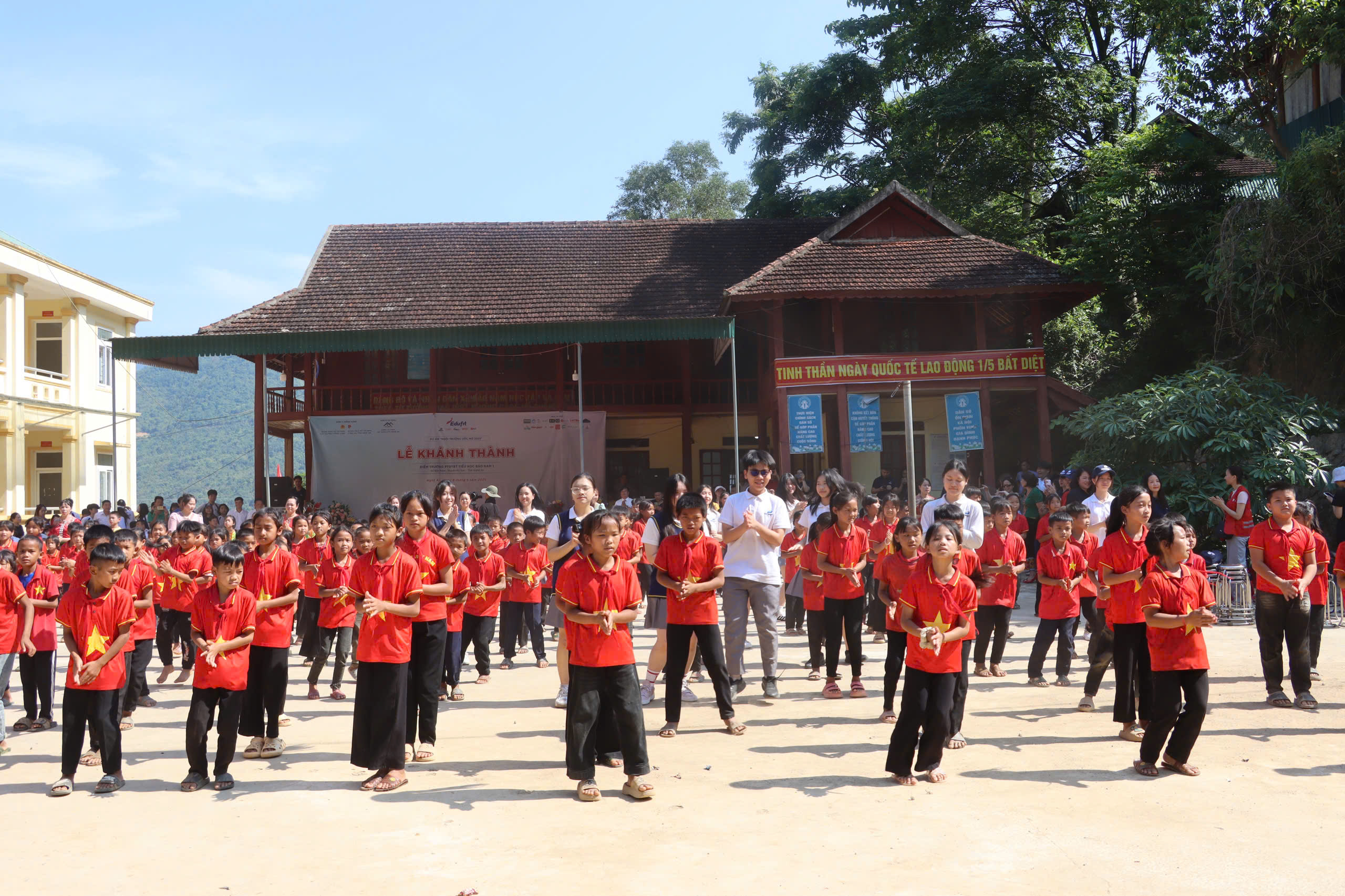 Khánh thành “Ngôi trường ước mơ” tại vùng cao tỉnh Nghệ An - 4