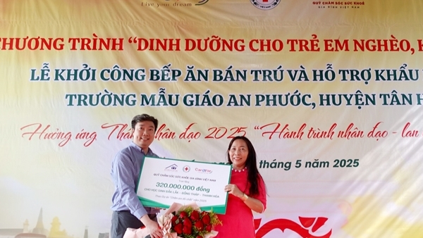 Care For Việt Nam: Hành Trình Cống Hiến Vì Sức Khỏe Cộng Đồng Việt