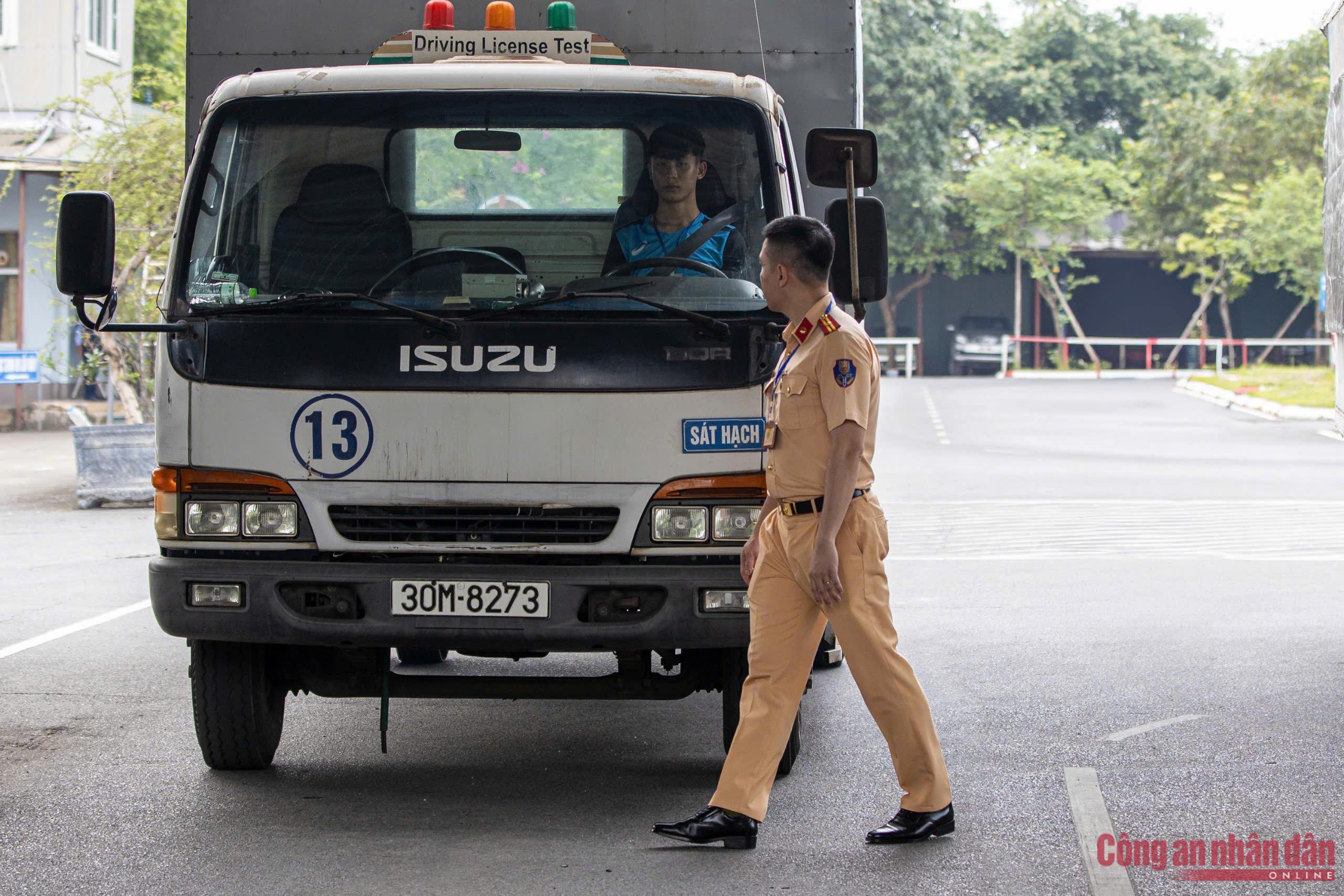 b1.jpg -6