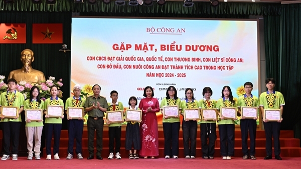 cand.com.vn