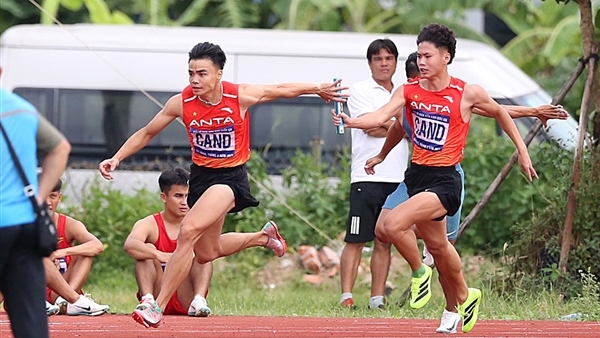 CAND Lần Đầu Làm Nên Điều Kỳ Diệu: Vàng 4x100m Nam tại Giải Điền Kinh Quốc Gia 2025!