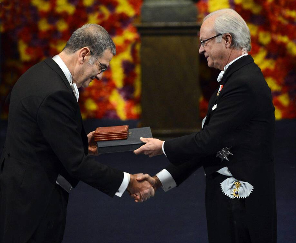 Giáo sư Serge Haroche: Khoa học không thể phát triển nếu tách rời con người -0