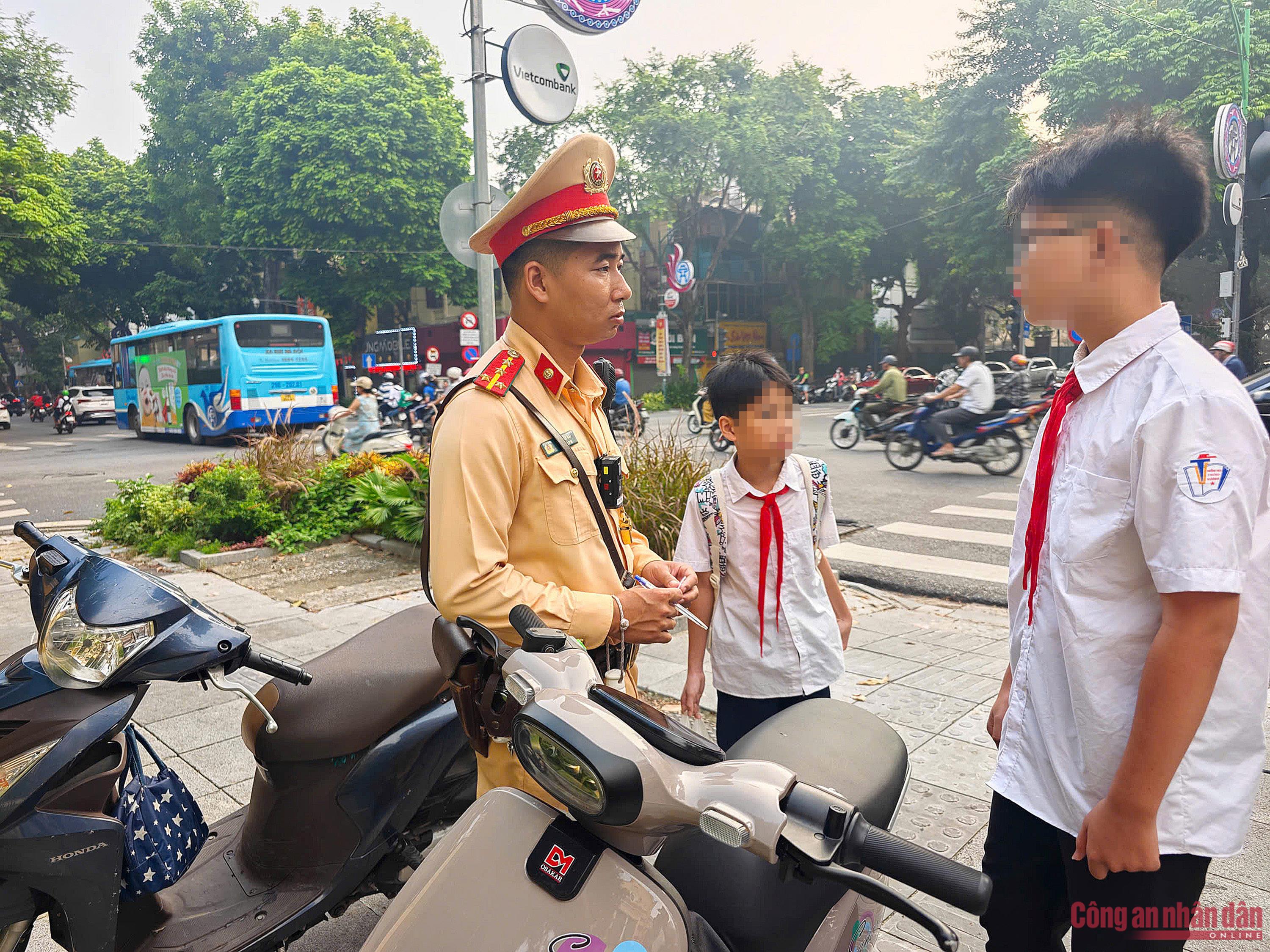 Gửi danh sách hơn 3.000 học sinh vi phạm giao thông đến Sở Giáo dục và Đào tạo -0