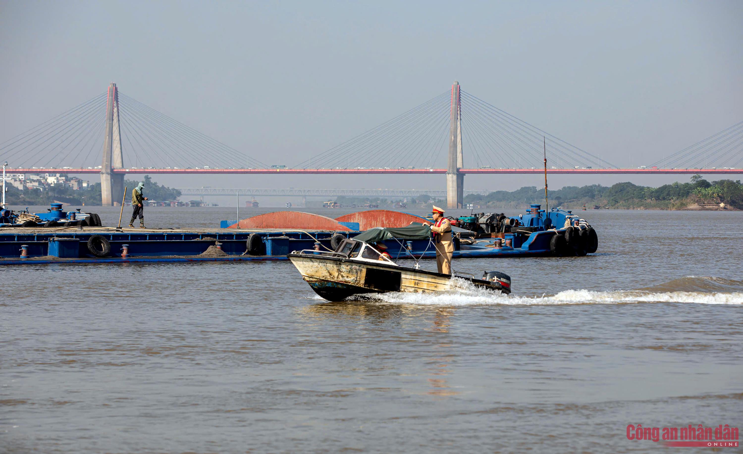 p1-1764196067911.jpg -0