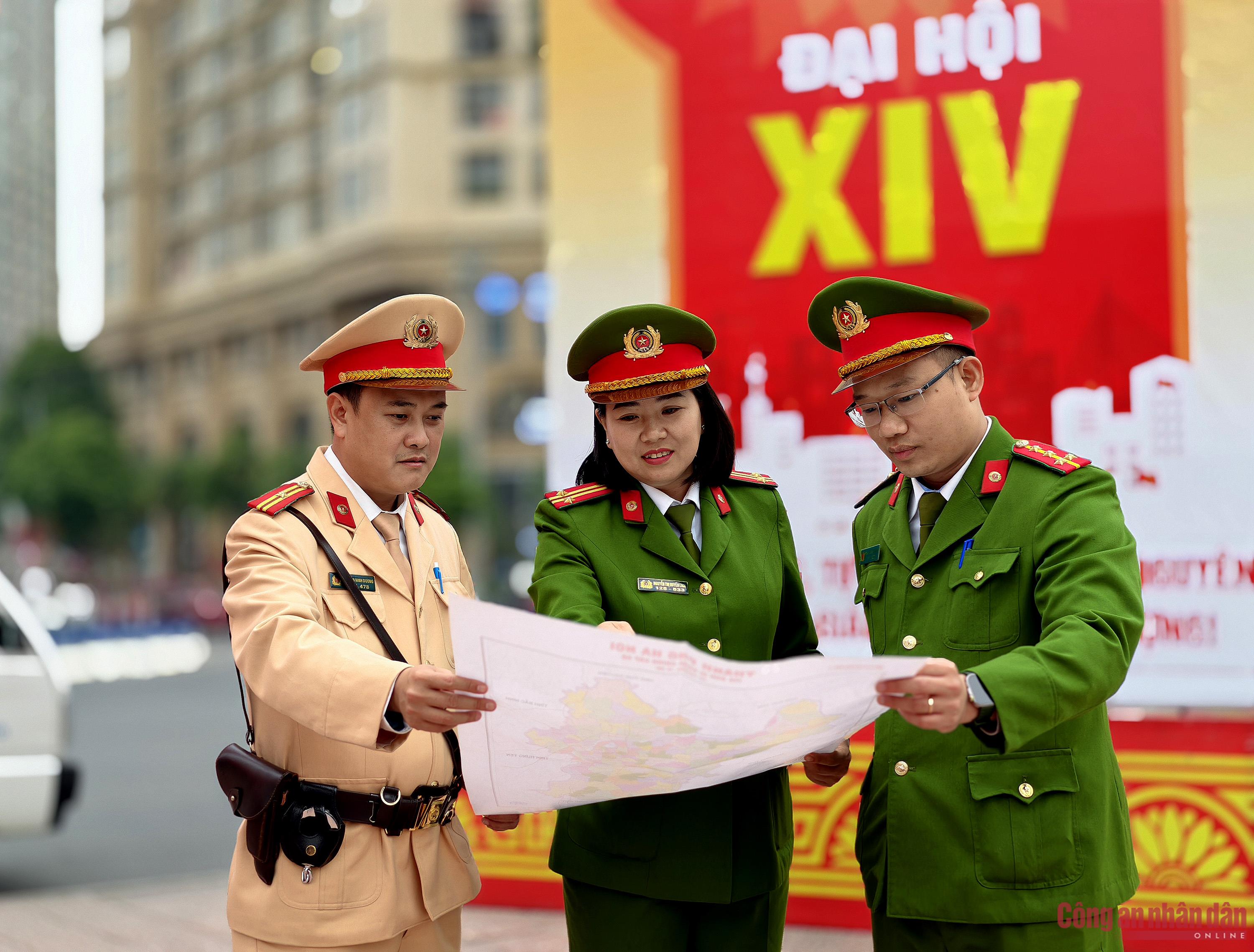 Công an Hà Nội hiệp đồng chặt chẽ, chủ động đảm bảo an ninh phục vụ Tết Dương lịch 2026 -0