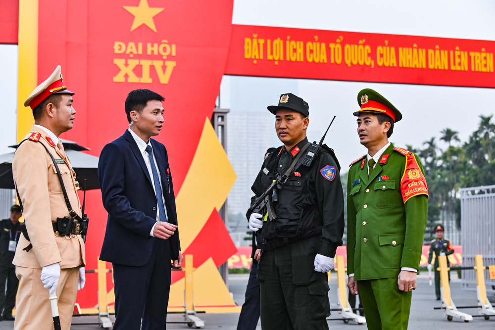 Lực lượng Công an nhân dân siết chặt đội ngũ, chung sức đồng lòng tạo ra dấu ấn, kỳ tích mới -0