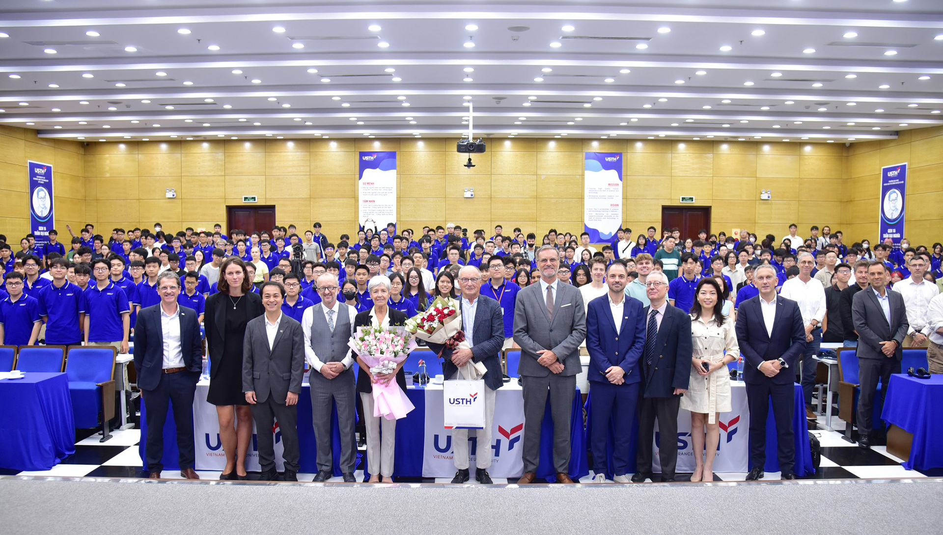 Cùng Việt Nam kiến tạo động lực tăng trưởng mới -0