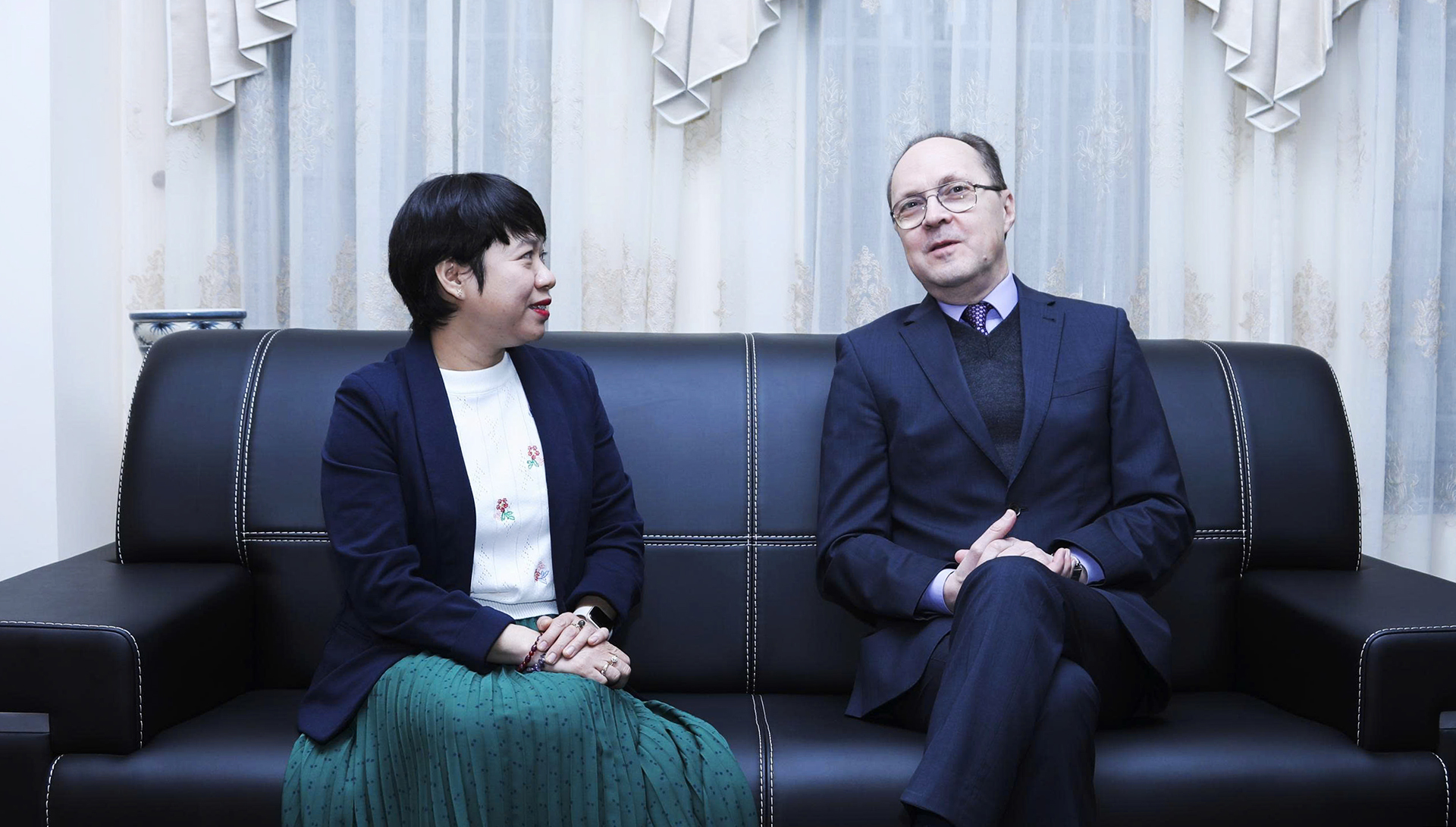 Đại sứ Gennady Stepanovich Bezdetko: “Việt Nam đã trở thành một phần ký ức và hiện tại  của tôi” -0