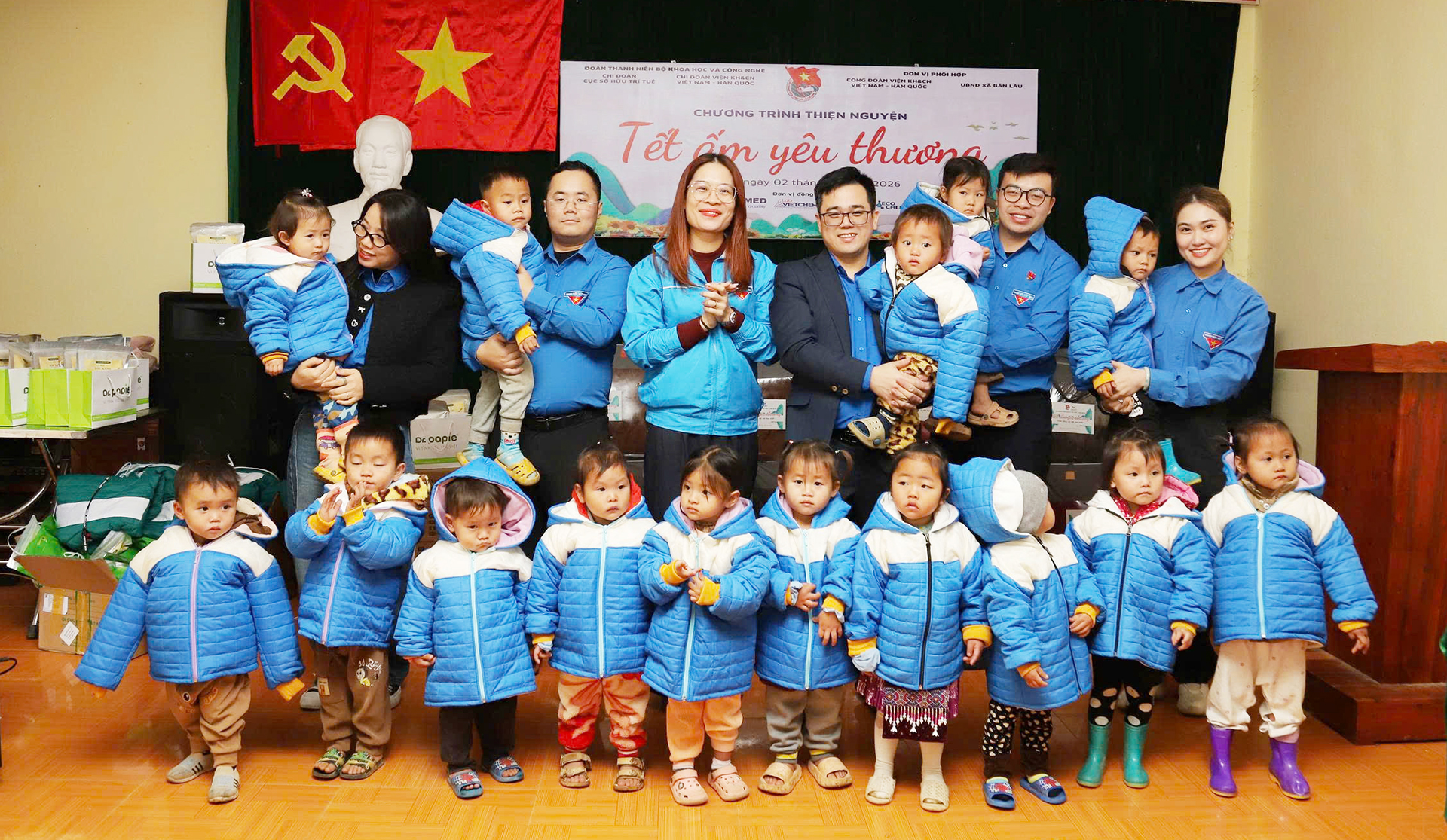 “Hồi trống thúc quân” đánh thức khát vọng hành động  của thế hệ trẻ -0