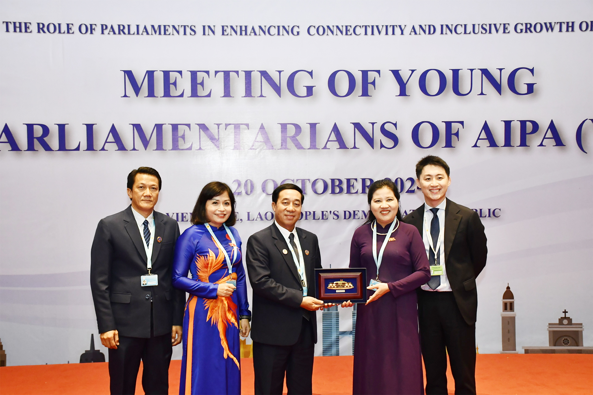 “Hồi trống thúc quân” đánh thức khát vọng hành động  của thế hệ trẻ -0