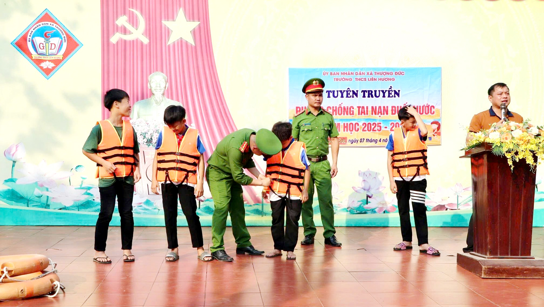 Công an xã chủ động phòng ngừa đuối nước -0