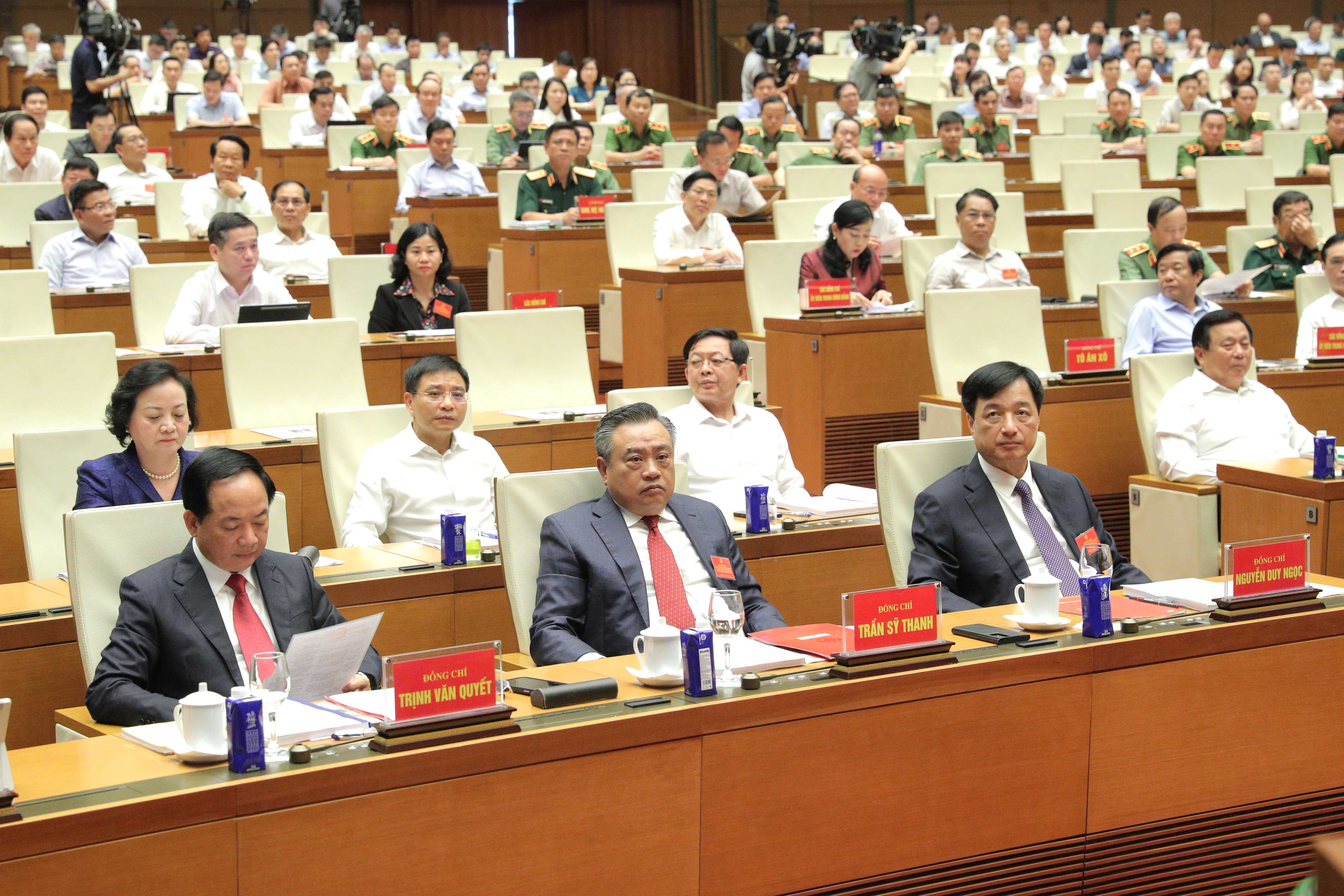 cac-dai-bieu-du-1.jpg -0