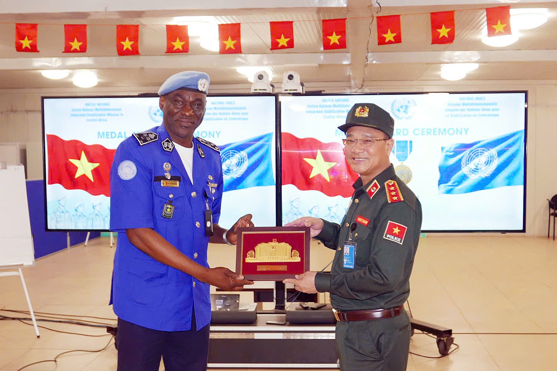 Chung tay duy trì môi trường hoà bình, ổn định, vì hợp tác, phát triển tại Cộng hoà Trung Phi -0