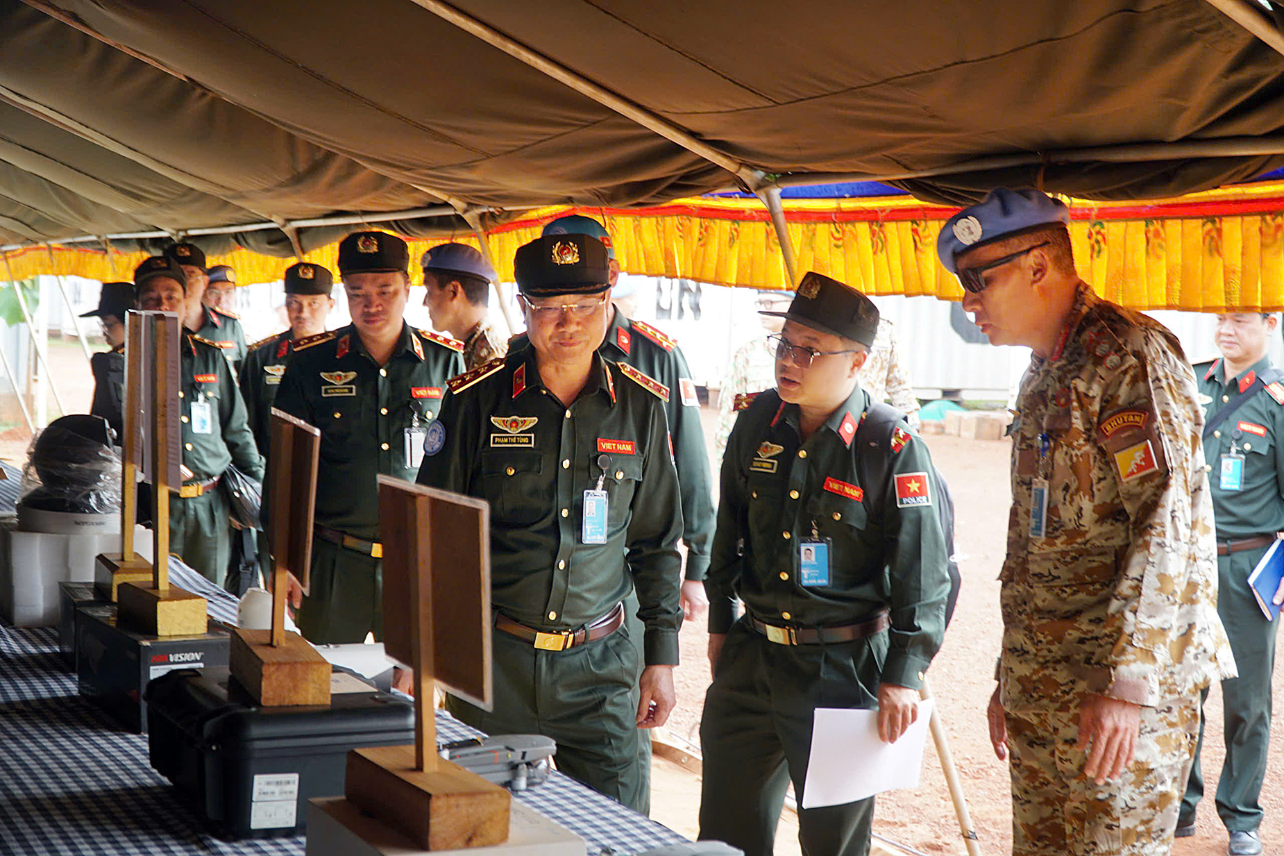 Thứ trưởng Phạm Thế Tùng thăm và làm việc với Đơn vị Cảnh sát Indonesia và Đội Phản ứng nhanh Bhutan -0