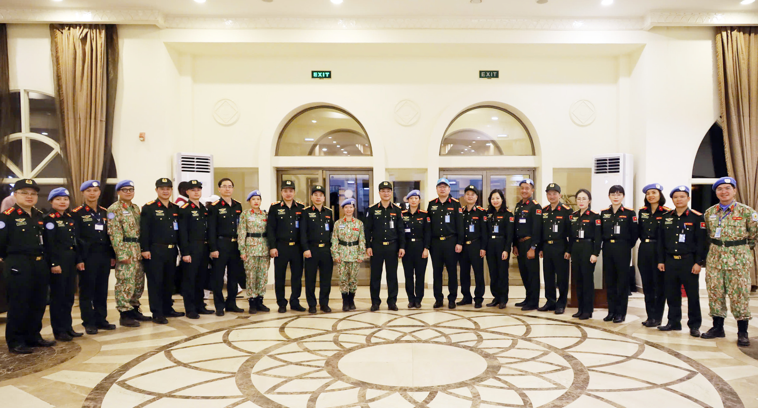 Xúc động cuộc gặp mặt của đồng chí Thứ trưởng với lực lượng Việt Nam ở Phái bộ MINUSCA -0