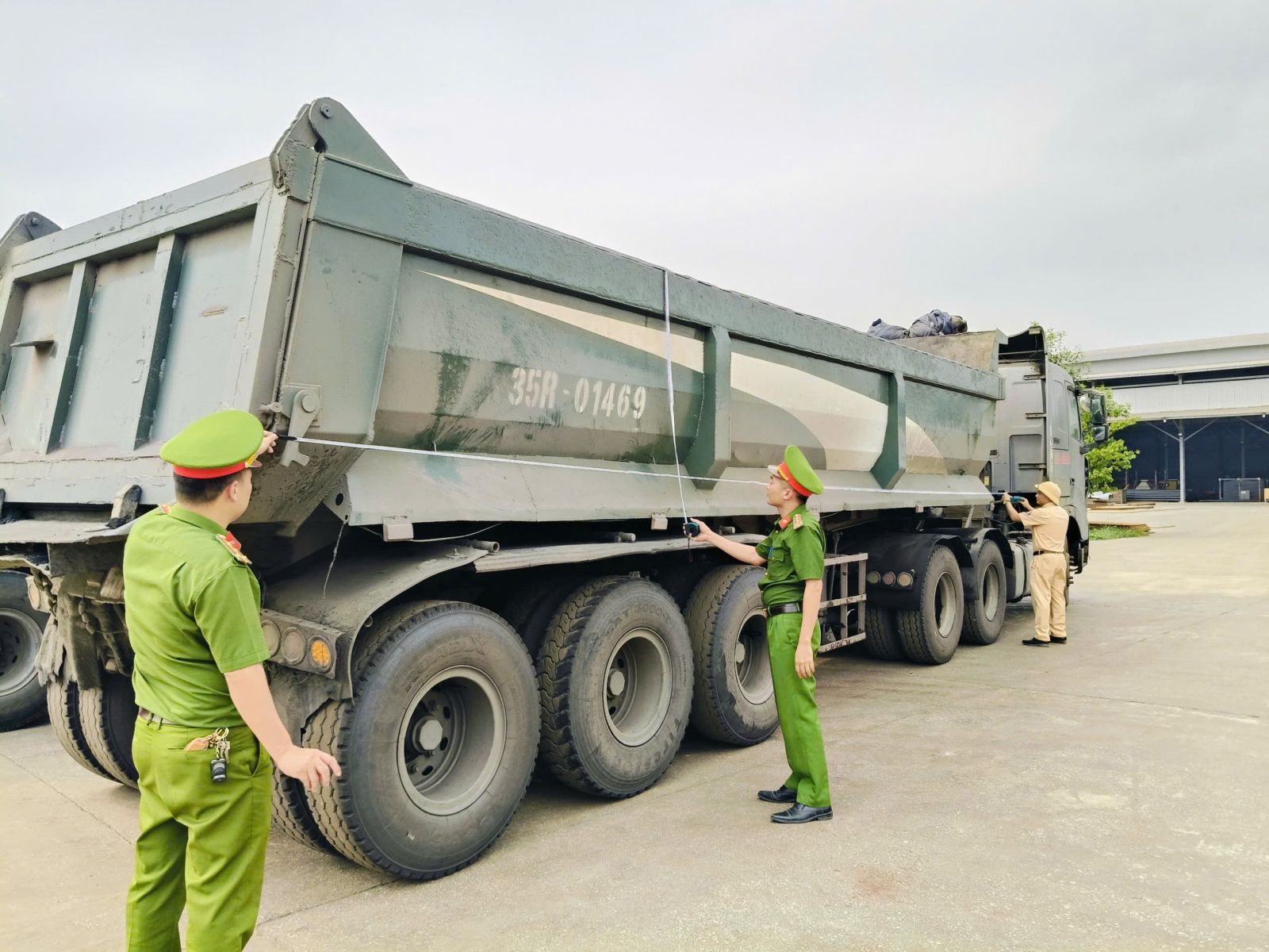 Hoàn thành tổng rà soát xe tải, sơmi rơ mooc tự đổ trên 15 tấn tại Ninh Bình -0