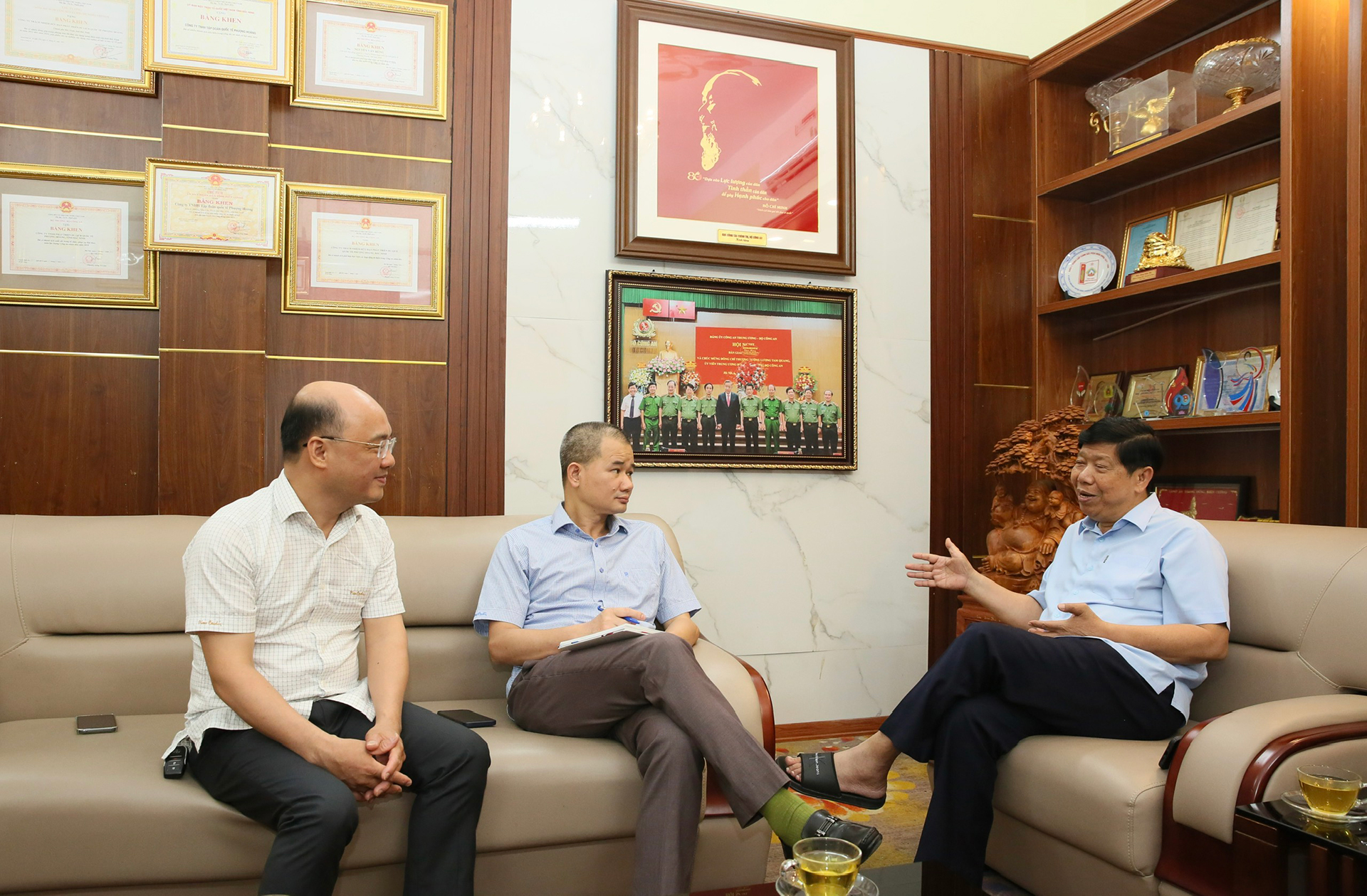 Ký ức ngày hòa bình và kỳ vọng kỷ nguyên mới -0