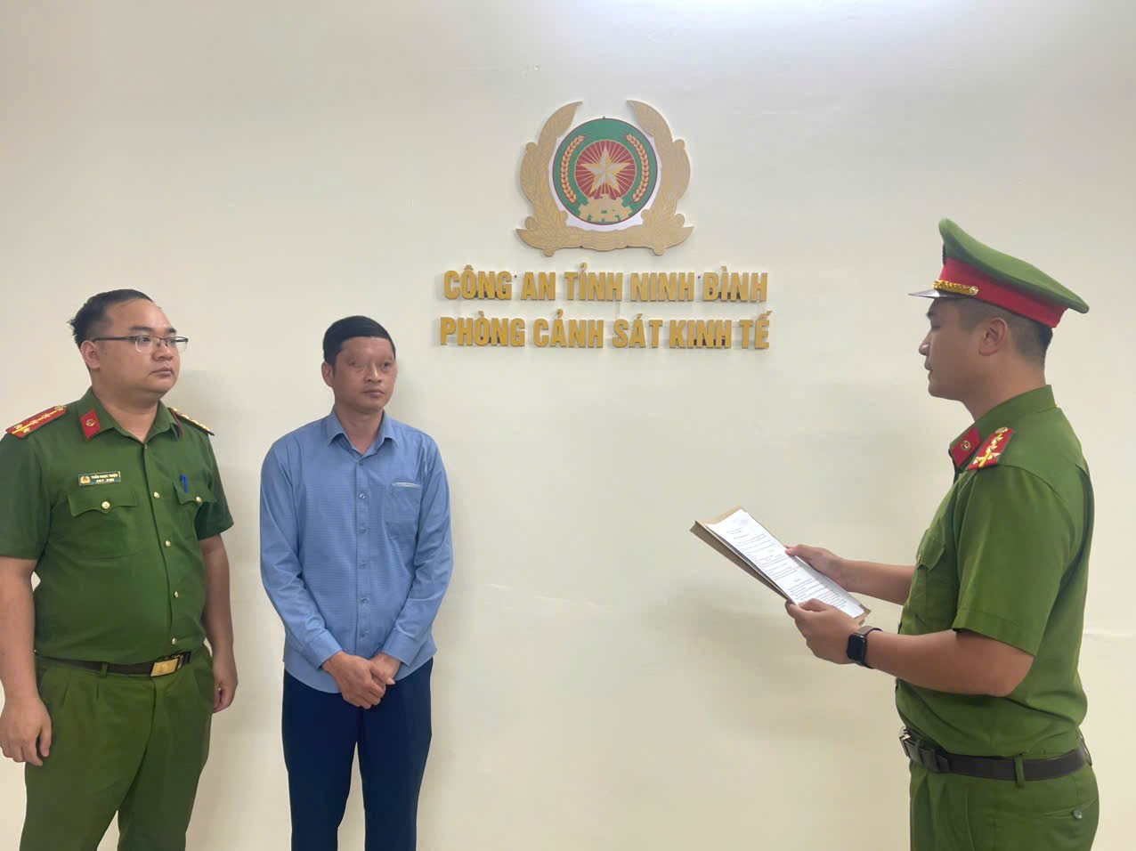 Khởi tố nguyên cán bộ xã Hải Anh, tỉnh Ninh Bình chiếm đoạt tiền từ thiện hỗ trợ thiên tai của người dân -0