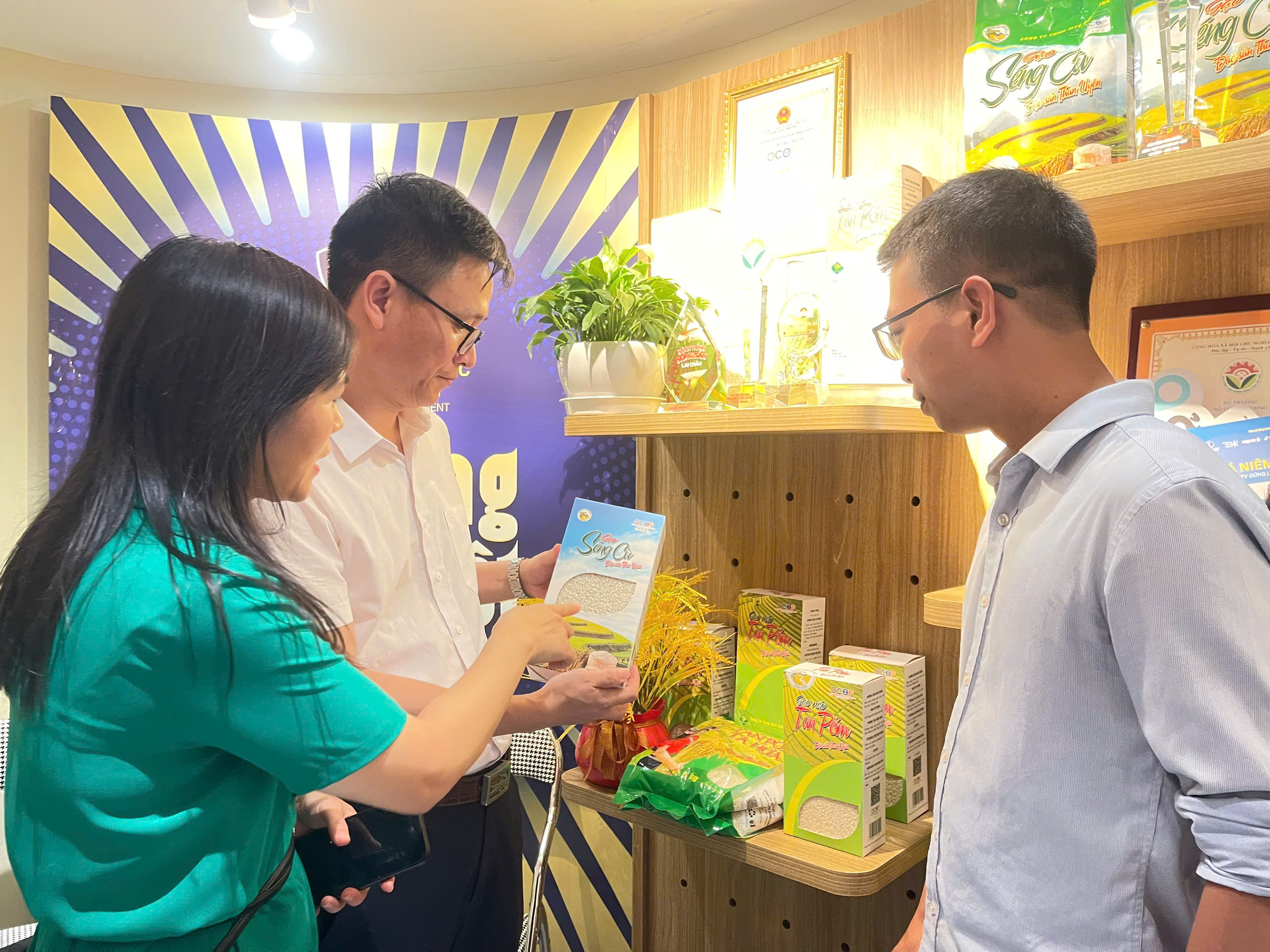 “Sức sống hàng Việt” đưa đặc sản Việt bứt tốc trên nền tảng số - 0