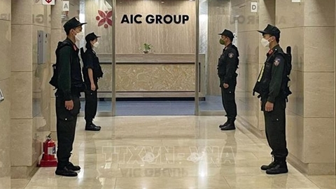 Hình ảnh khám xét các trụ sở của Công ty Cổ phần Tiến bộ Quốc tế AIC