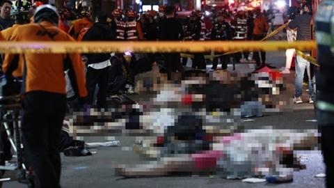 Chen lấn, giẫm đạp trên phố ở Hàn Quốc khiến ít nhất 151 người chết