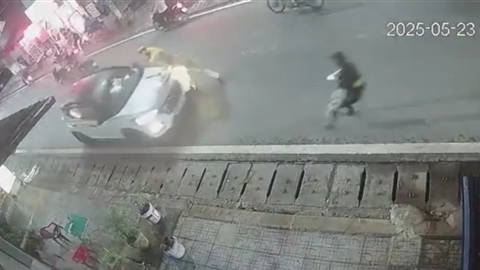 “Ma men” lao xe vào CSGT, trốn đo nồng độ cồn