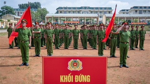 Những chiến sĩ khối đứng CAND thầm lặng, vượt gian khó tập luyện trên thao trường