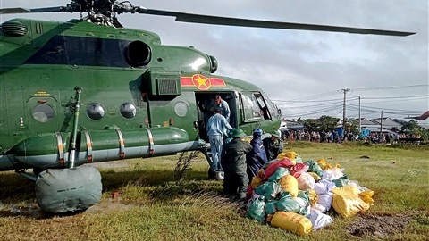 Trực thăng tiếp tục bay cứu trợ đồng bào lũ lụt Gia Lai, Đắk Lắk